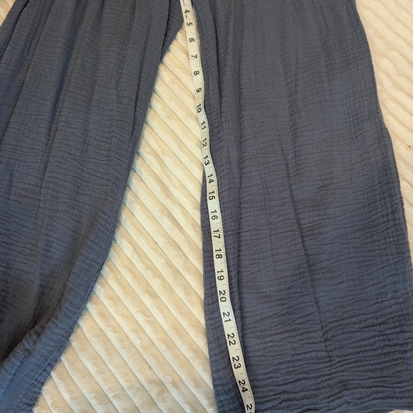 Evereve gauze blue jumpsuit xs - Picture 4 of 4